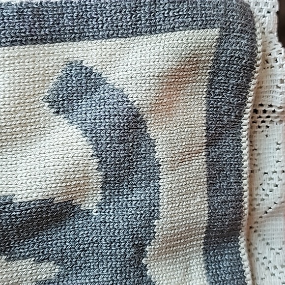 Chanel Grey & Cream Scarf - Picture 5 of 7